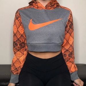 NIKE Crop Hoodie